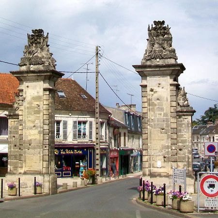 Appartement Centre-Ville Crépy-en-Valois Esterno foto